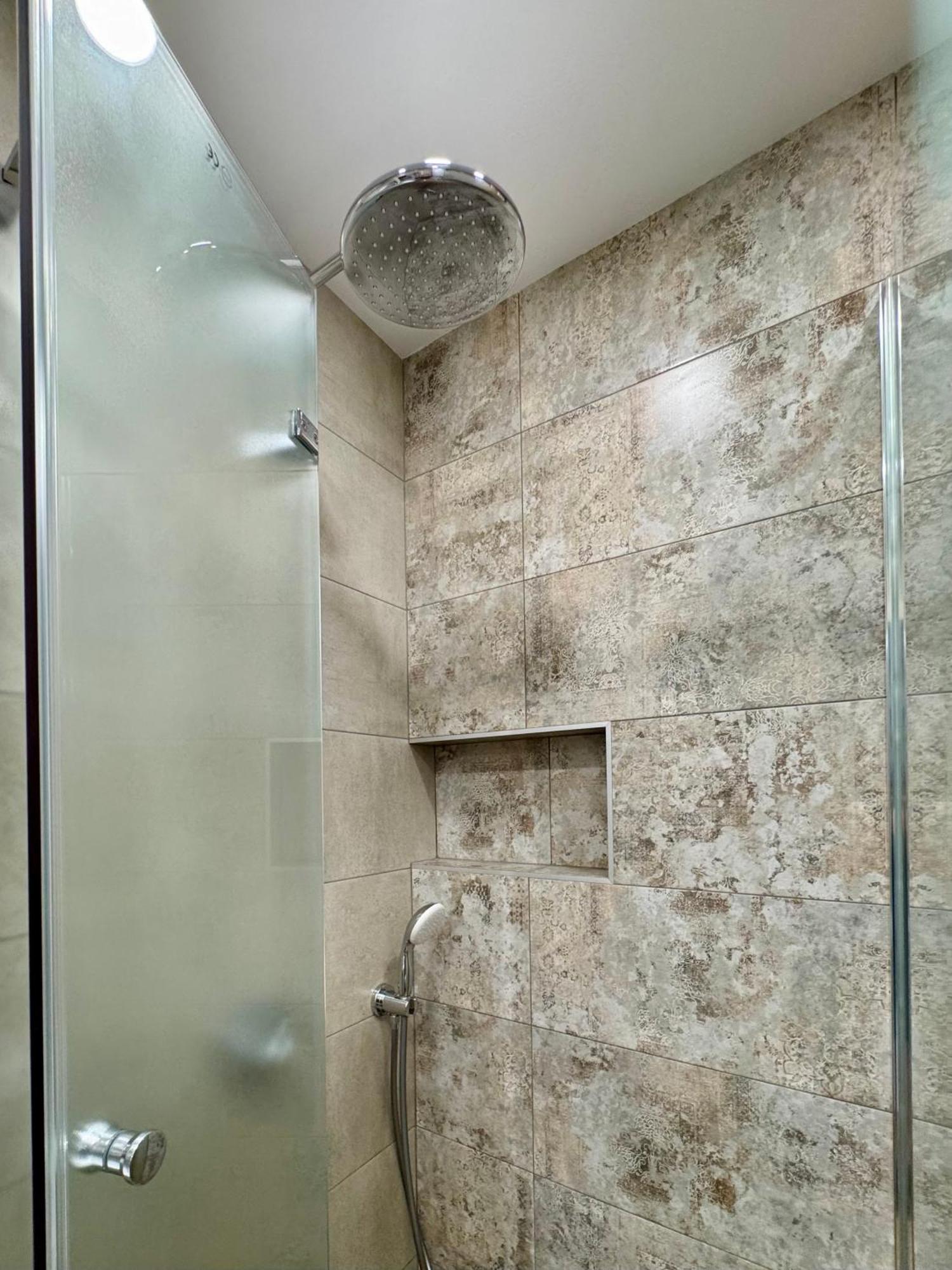 Parkcentral Luxury In City Center 7 Veliko Tarnovo Exterior photo